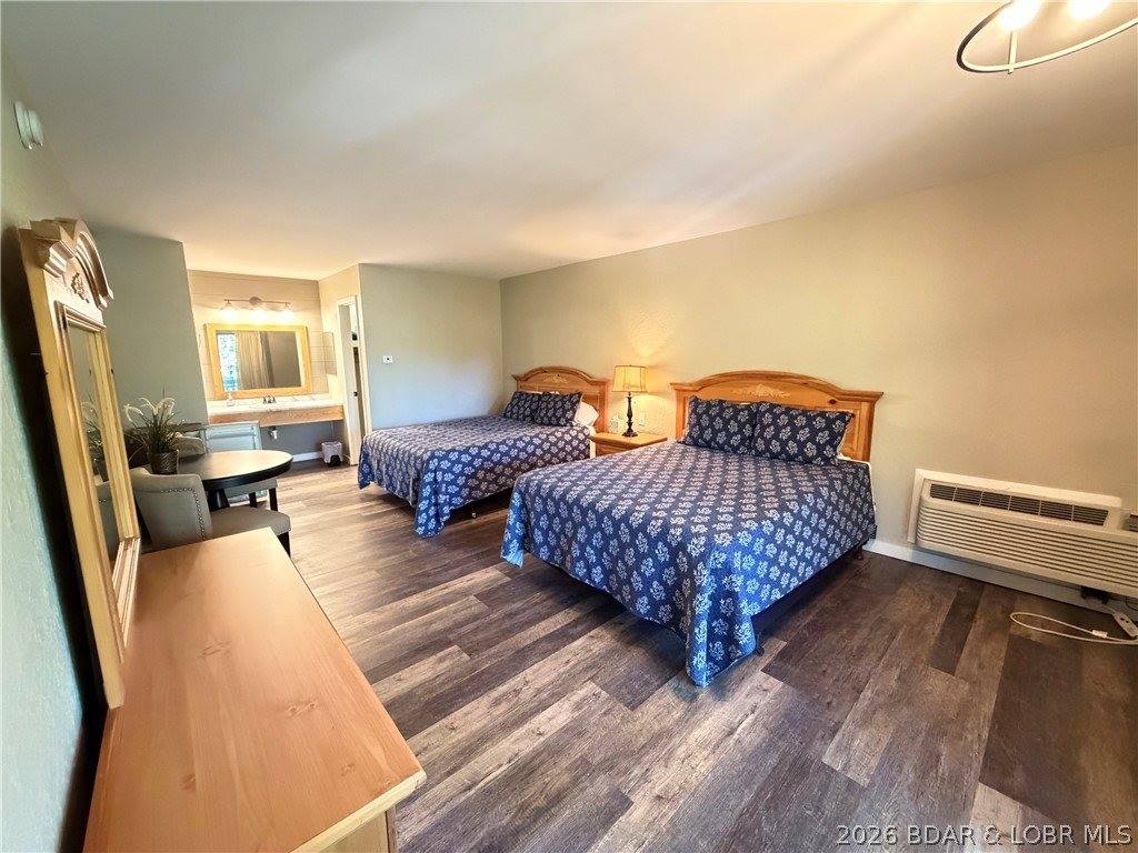 299 Moongate Drive, Osage Beach, MO 65065