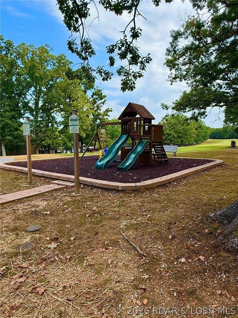 299 Moongate Drive, Osage Beach, MO 65065