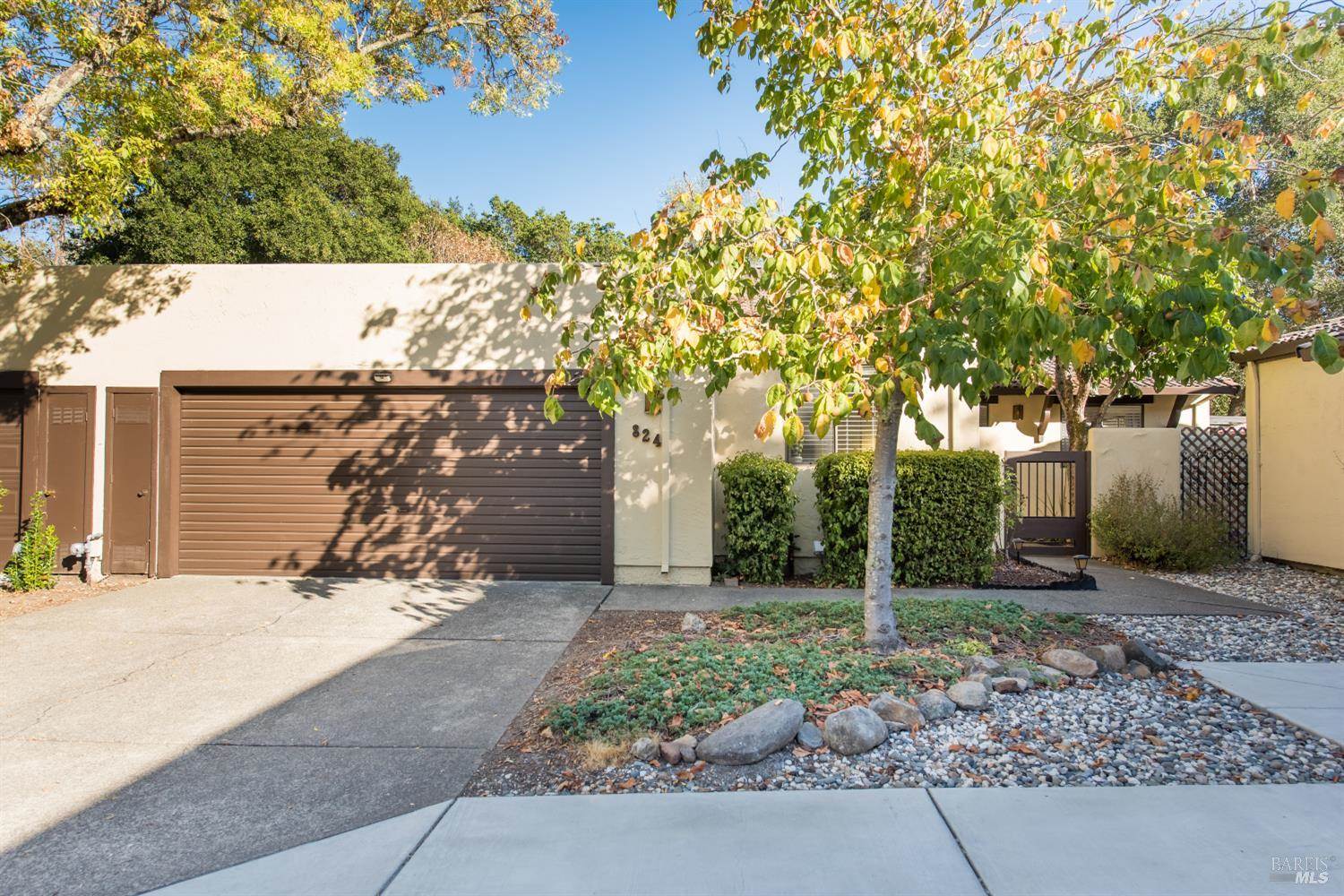 824 Adobe Drive, Santa Rosa, CA 95404