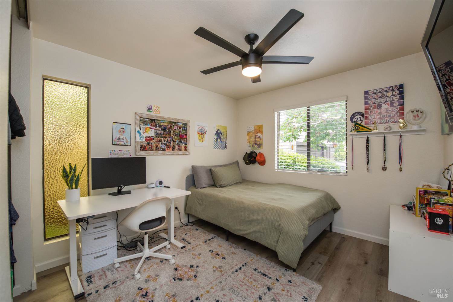 824 Adobe Drive, Santa Rosa, CA 95404