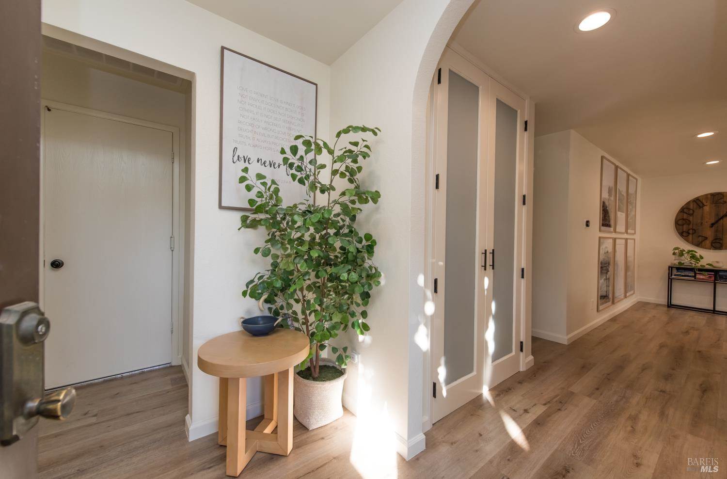 824 Adobe Drive, Santa Rosa, CA 95404