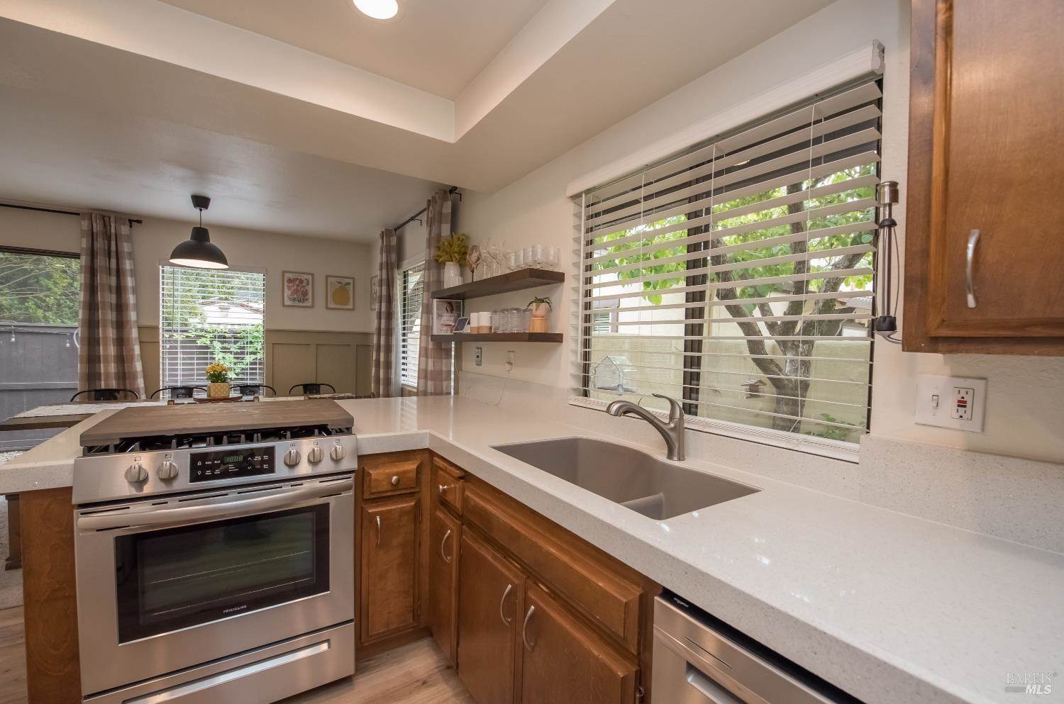 824 Adobe Drive, Santa Rosa, CA 95404