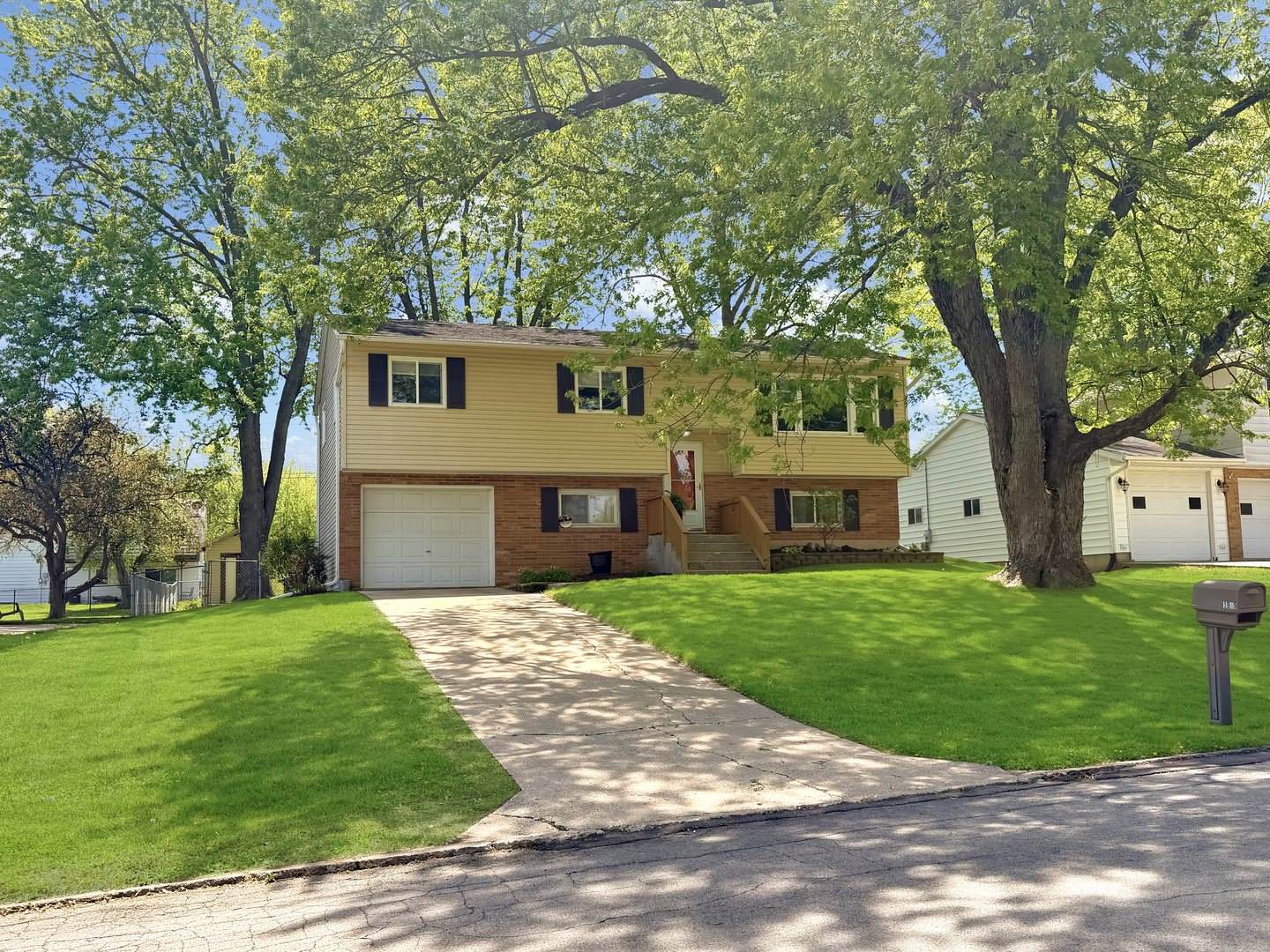 1939 Revere Street, Freeport, IL 61032