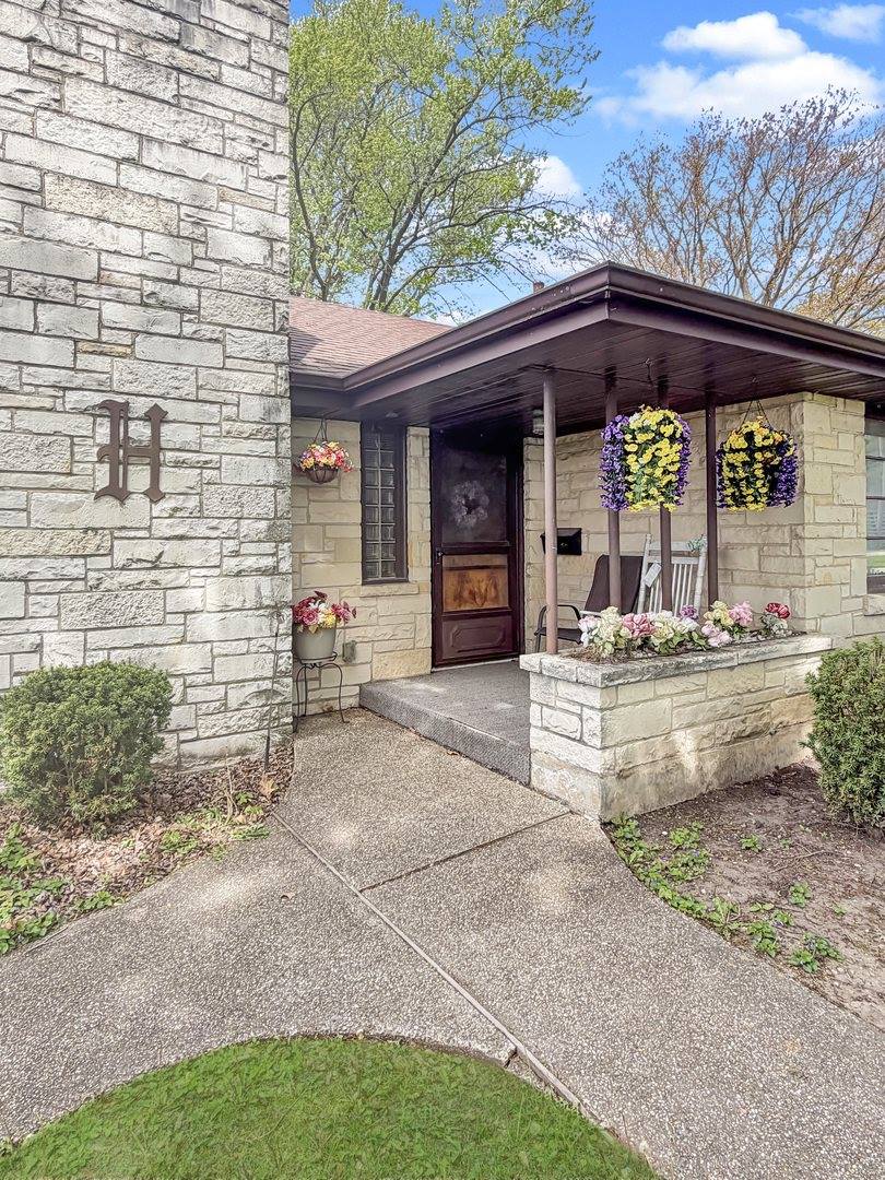 312 South Church Street, Orangeville, IL 61060