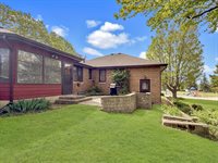 312 South Church Street, Orangeville, IL 61060