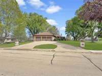 312 South Church Street, Orangeville, IL 61060
