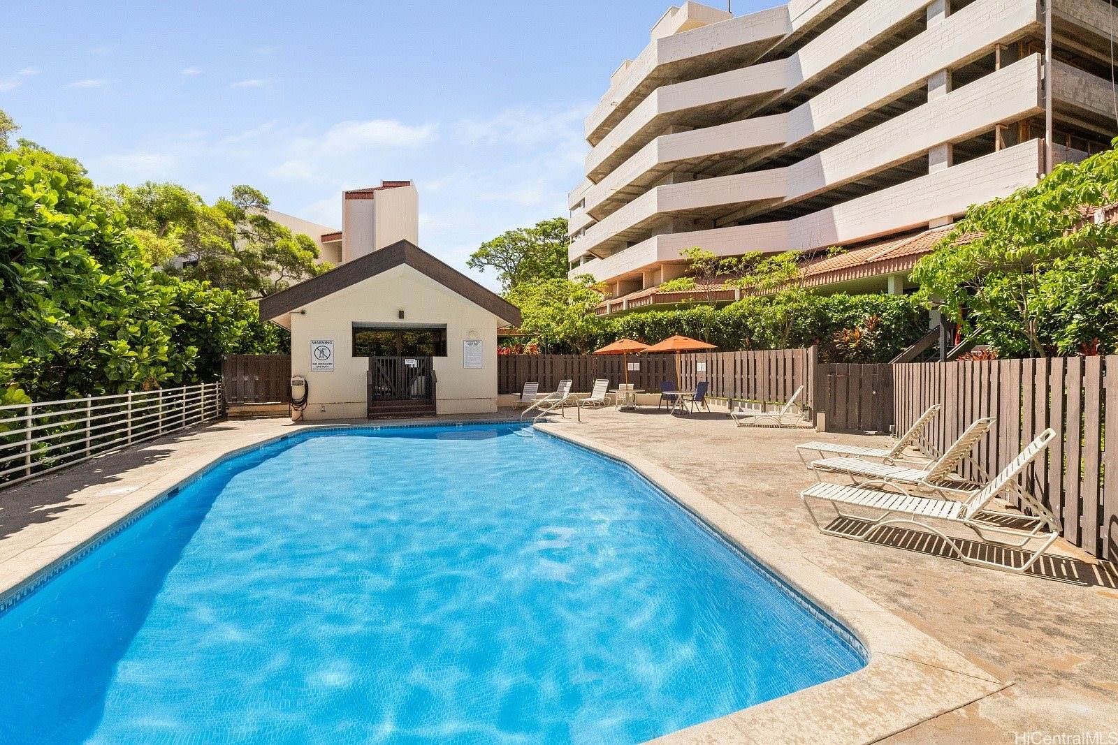 3138 Waialae Avenue, Honolulu, HI 96816