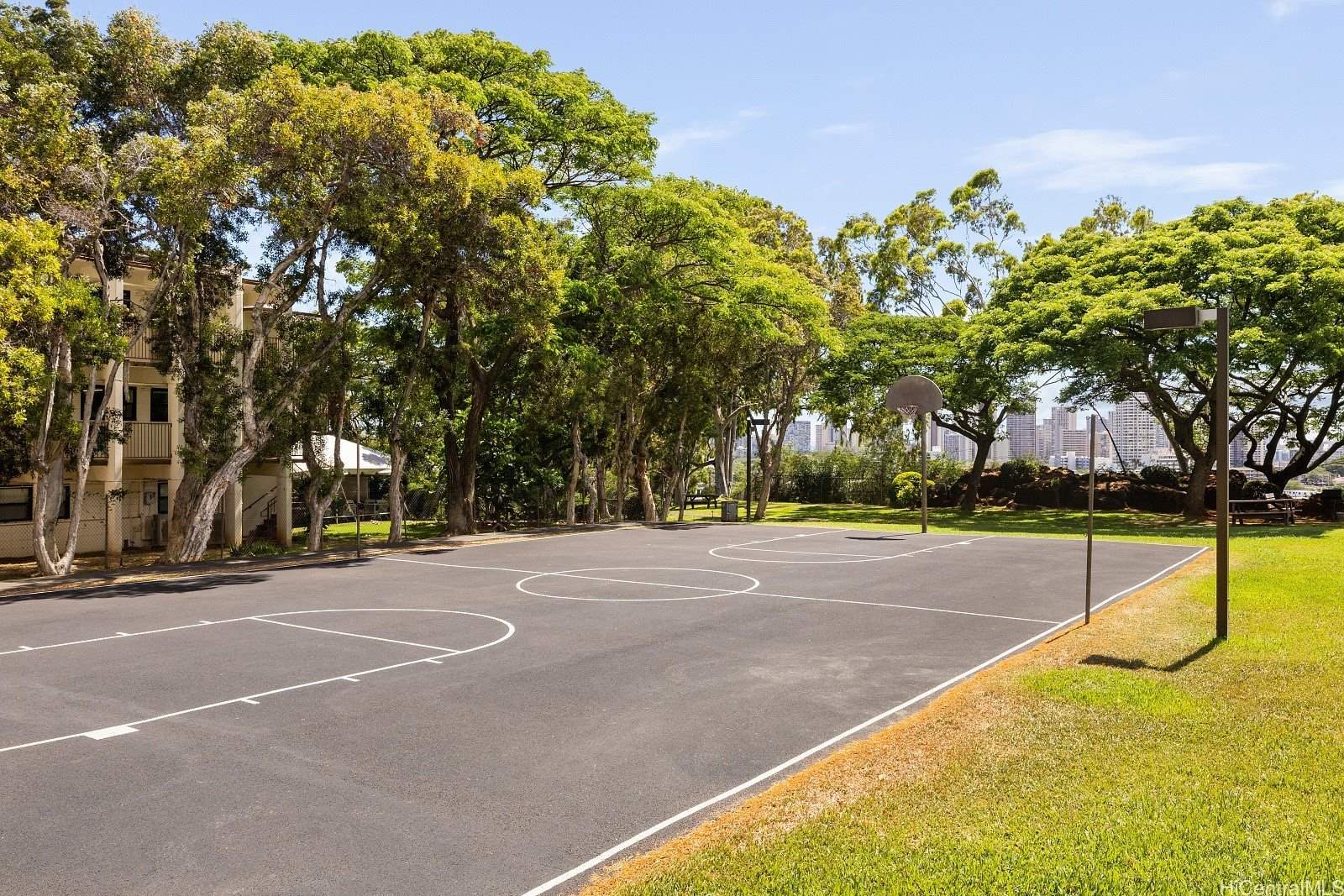 3138 Waialae Avenue, Honolulu, HI 96816
