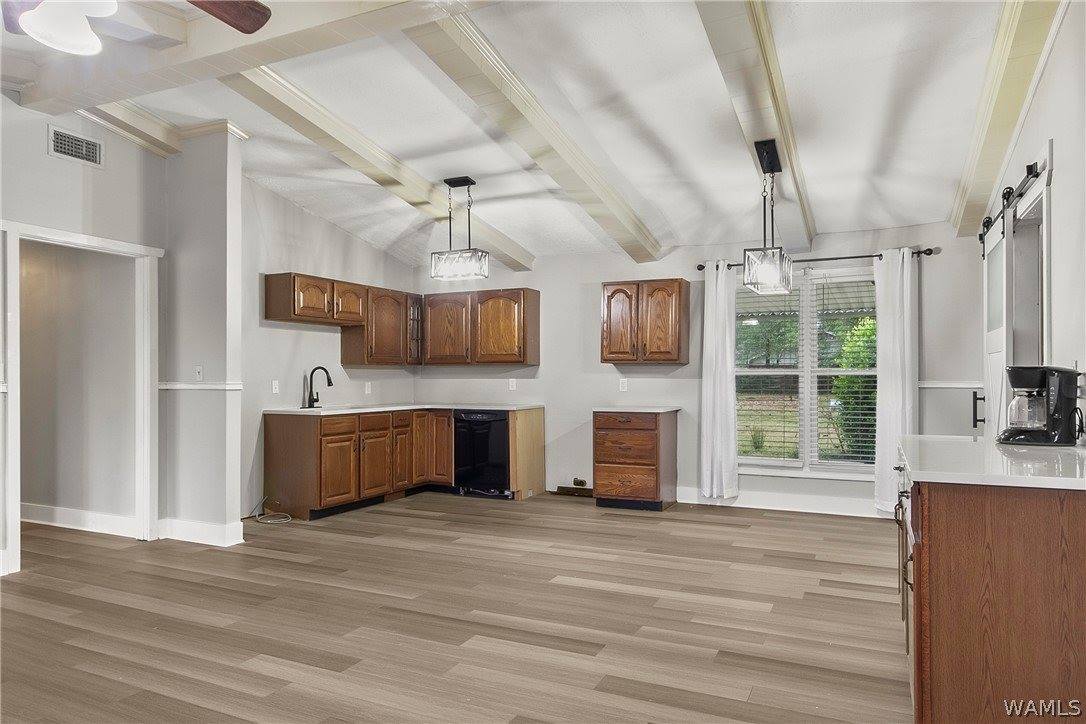 2931 County Rd 52, Moundville, AL 35474