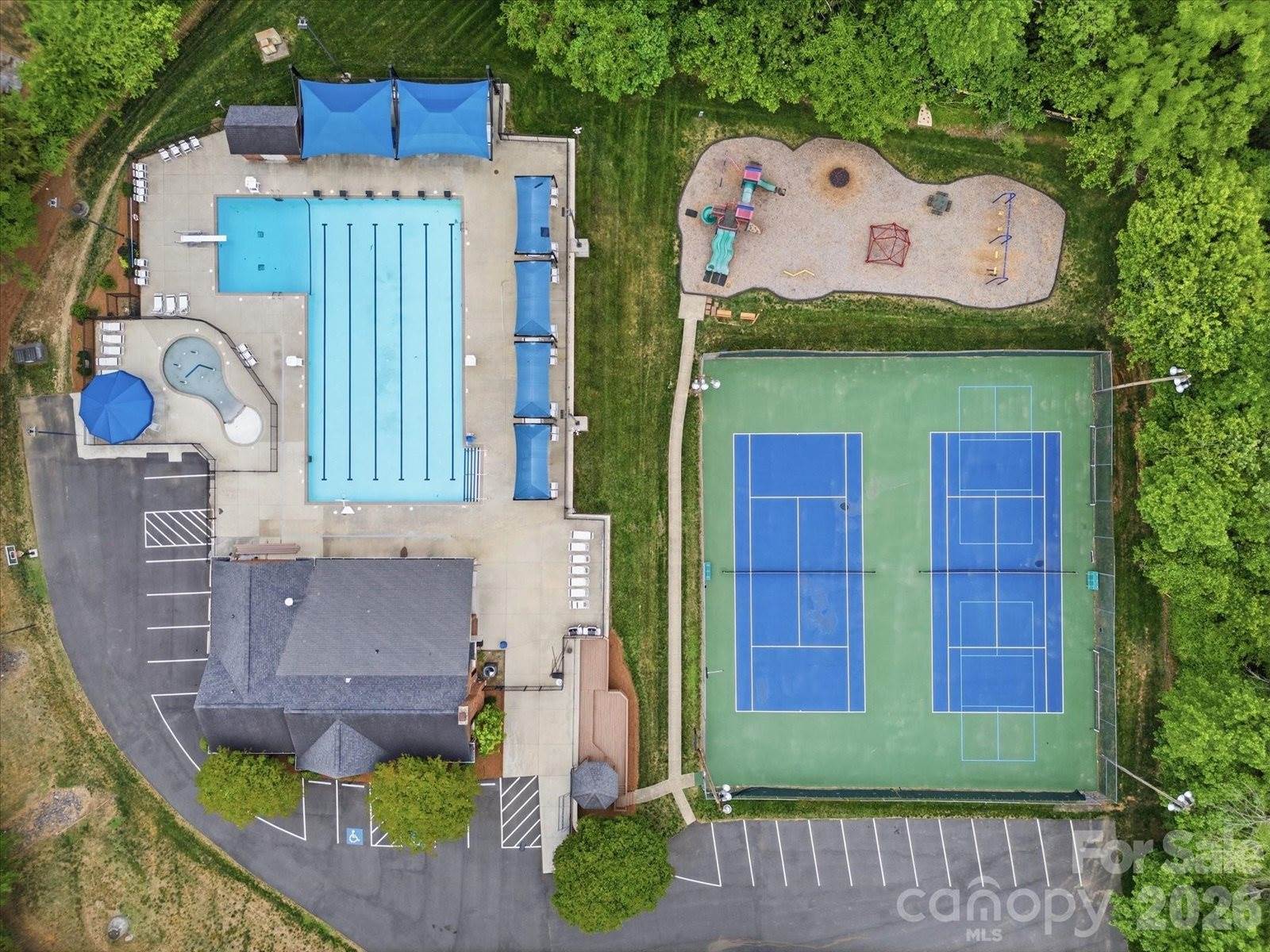2506 Winding Oak Drive, Charlotte, NC 28270