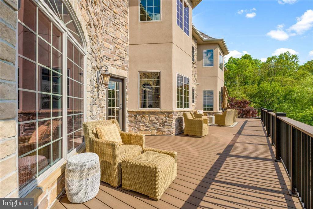 12565 Stone Crest Circle, Waynesboro, PA 17268