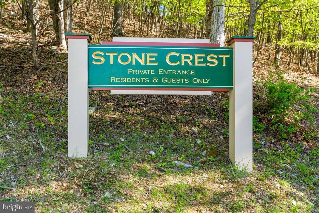 12565 Stone Crest Circle, Waynesboro, PA 17268