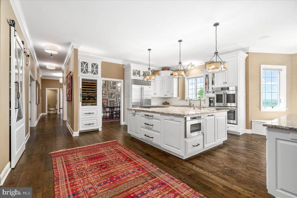 12565 Stone Crest Circle, Waynesboro, PA 17268