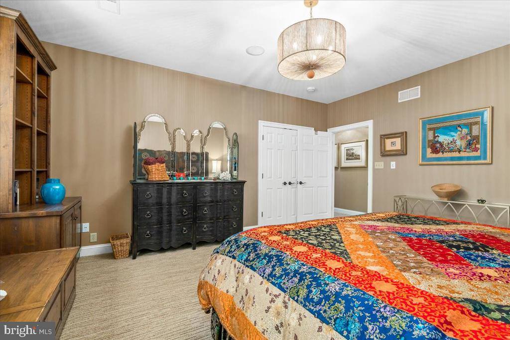 12565 Stone Crest Circle, Waynesboro, PA 17268