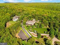 12565 Stone Crest Circle, Waynesboro, PA 17268