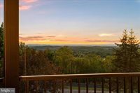 12565 Stone Crest Circle, Waynesboro, PA 17268