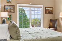 12565 Stone Crest Circle, Waynesboro, PA 17268