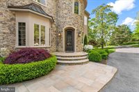 12565 Stone Crest Circle, Waynesboro, PA 17268