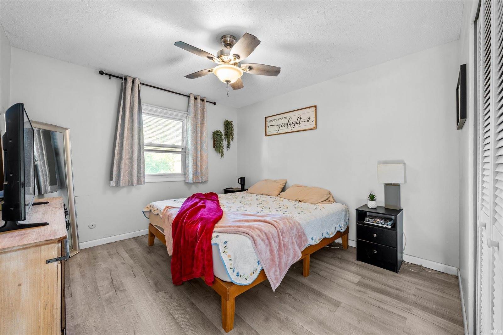8215 W Fairview Drive, Yorktown, IN 47396