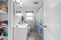 8215 W Fairview Drive, Yorktown, IN 47396