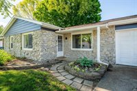 8215 W Fairview Drive, Yorktown, IN 47396