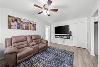 8215 W Fairview Drive, Yorktown, IN 47396