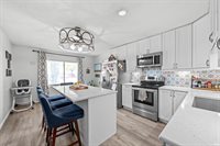 8215 W Fairview Drive, Yorktown, IN 47396