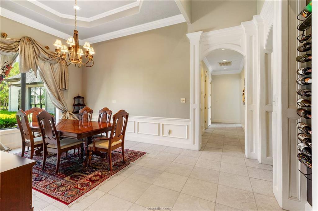 1106 Royal Adelade Drive, College Station, TX 77845