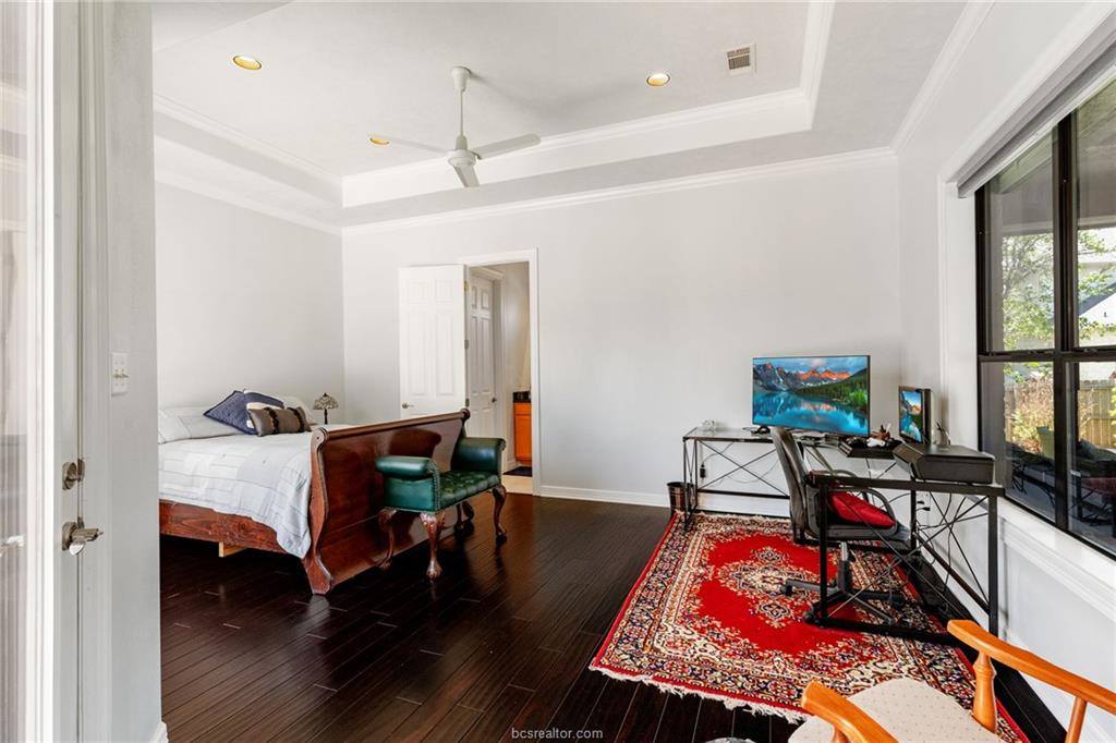 1106 Royal Adelade Drive, College Station, TX 77845