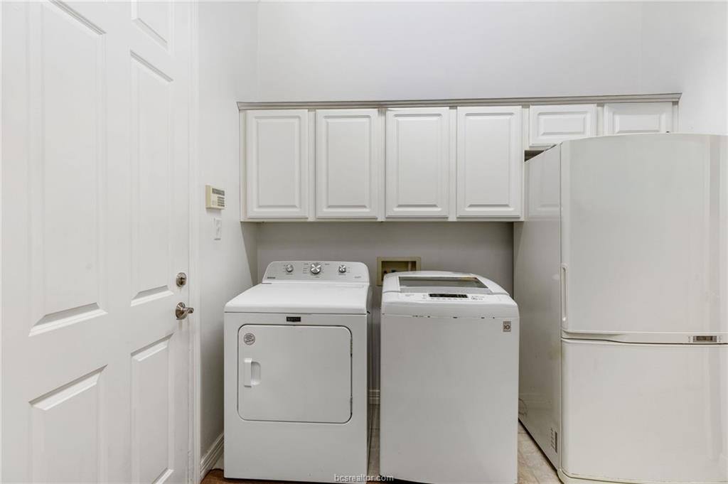1106 Royal Adelade Drive, College Station, TX 77845