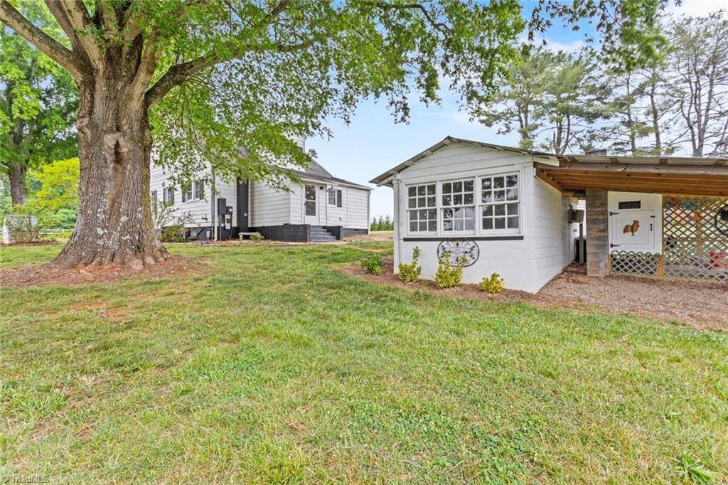 4020 Rockford Road, Boonville, NC 27011
