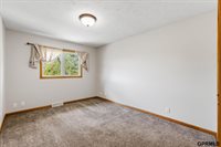 1226 North 121 Street, Omaha, NE 68154