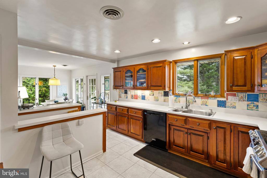 8419 High Ridge Road, Ellicott City, MD 21043