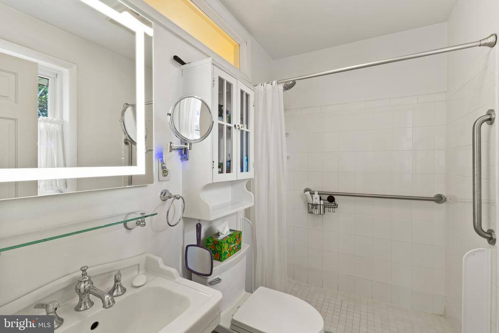 8419 High Ridge Road, Ellicott City, MD 21043