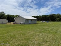 6351 Vixen Road, Pierce City, MO 65723