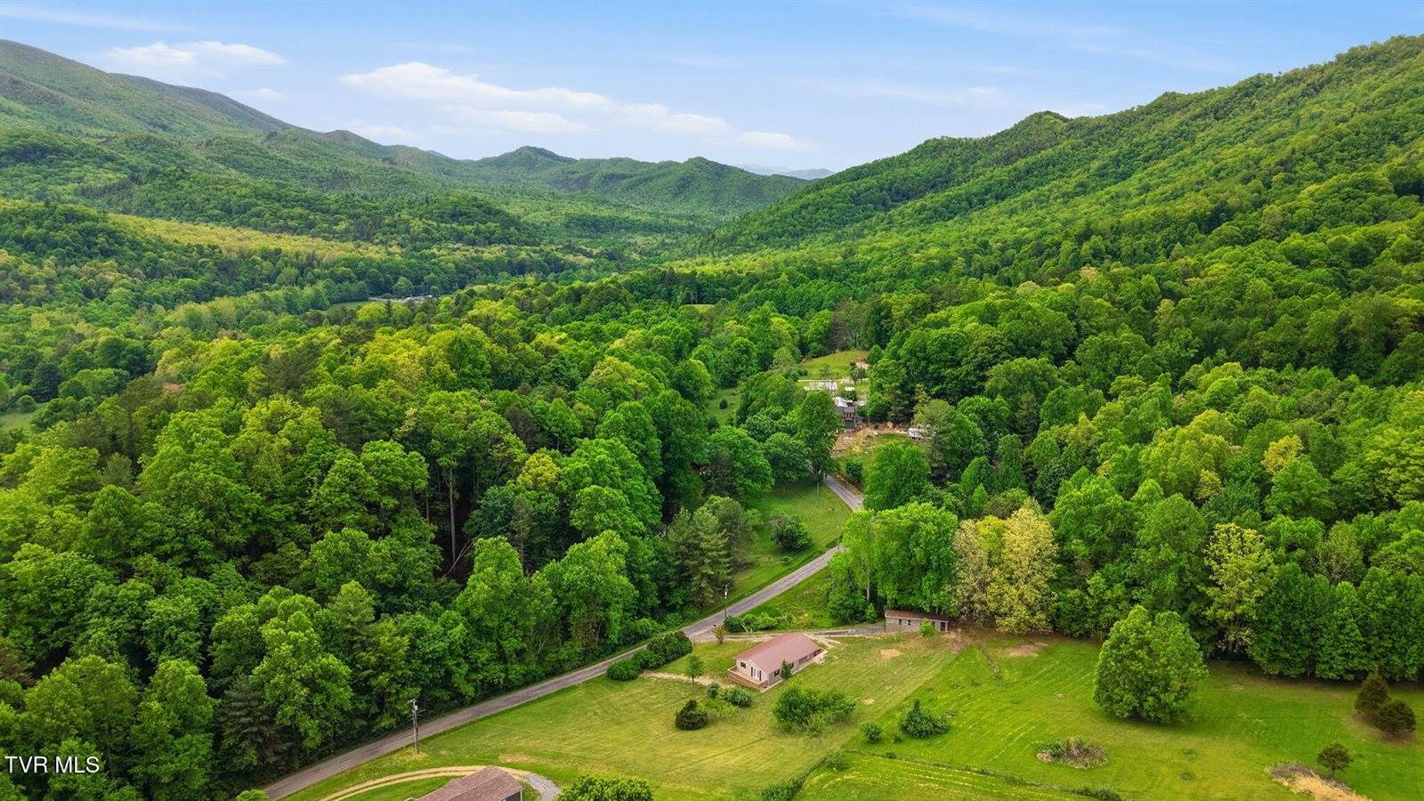 737 Lower Stone Mountain Road, Unicoi, TN 37692