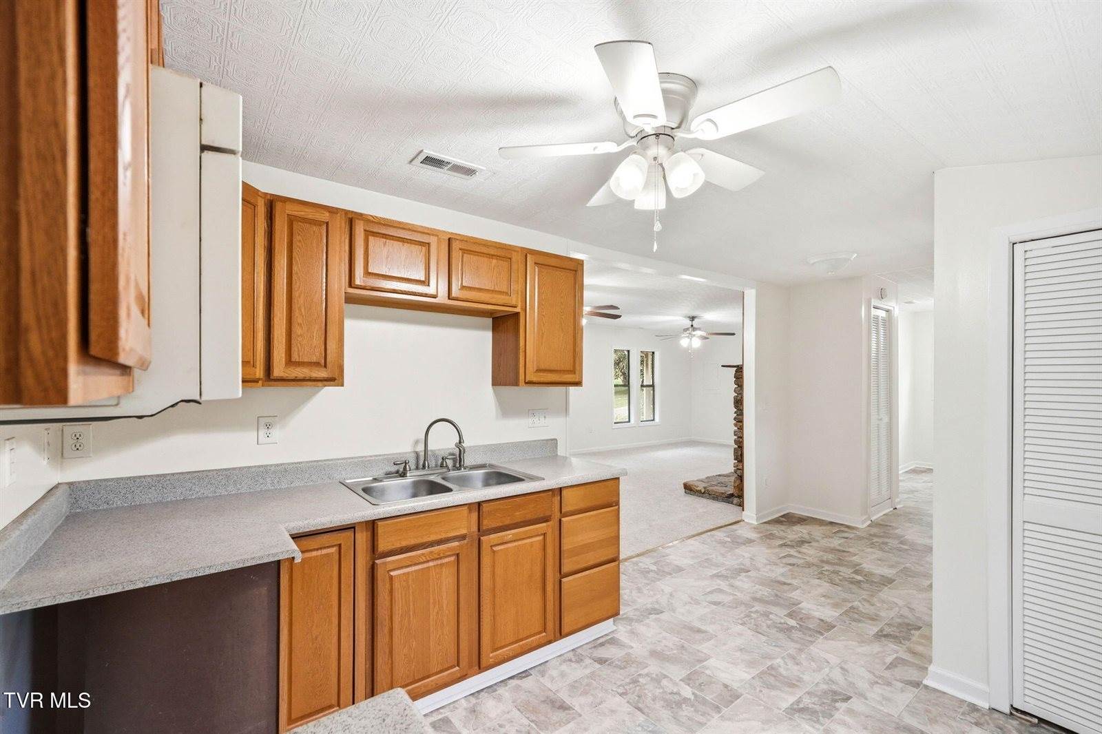 737 Lower Stone Mountain Road, Unicoi, TN 37692
