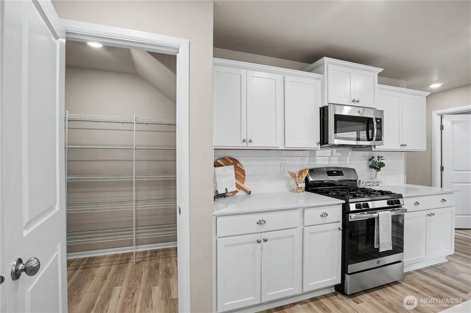 3340 Hoffman Hill Blvd, Dupont, WA 98327