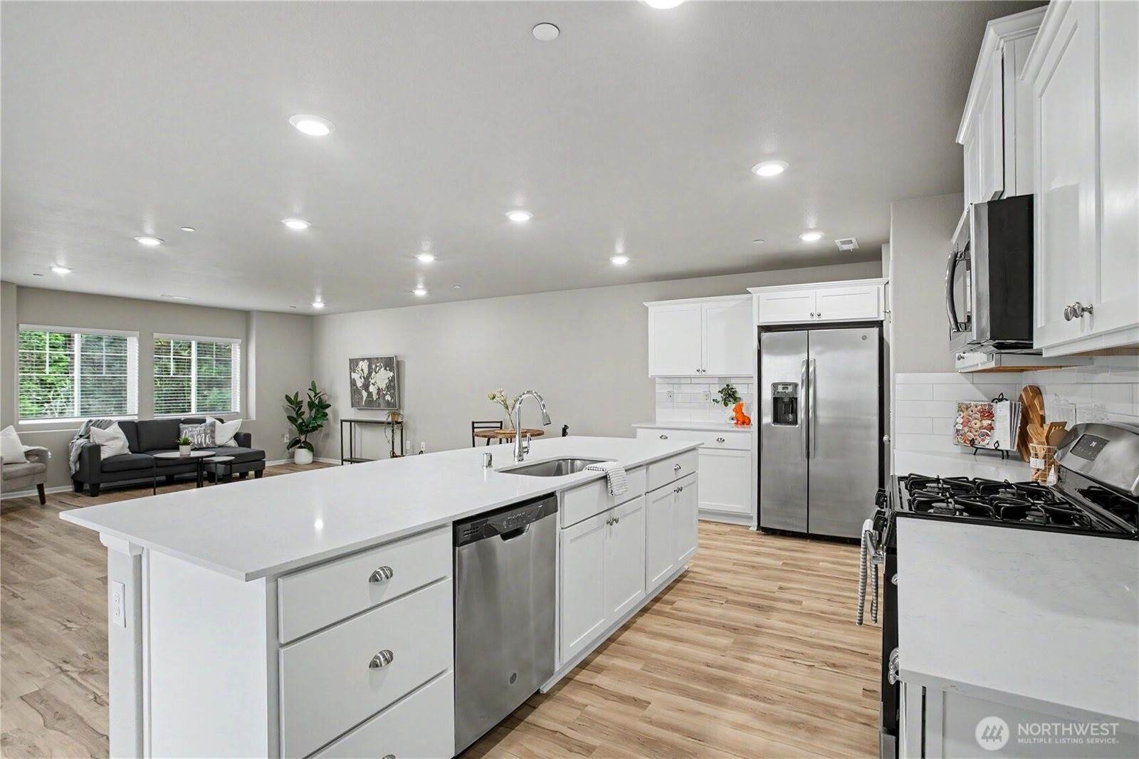 3340 Hoffman Hill Blvd, Dupont, WA 98327