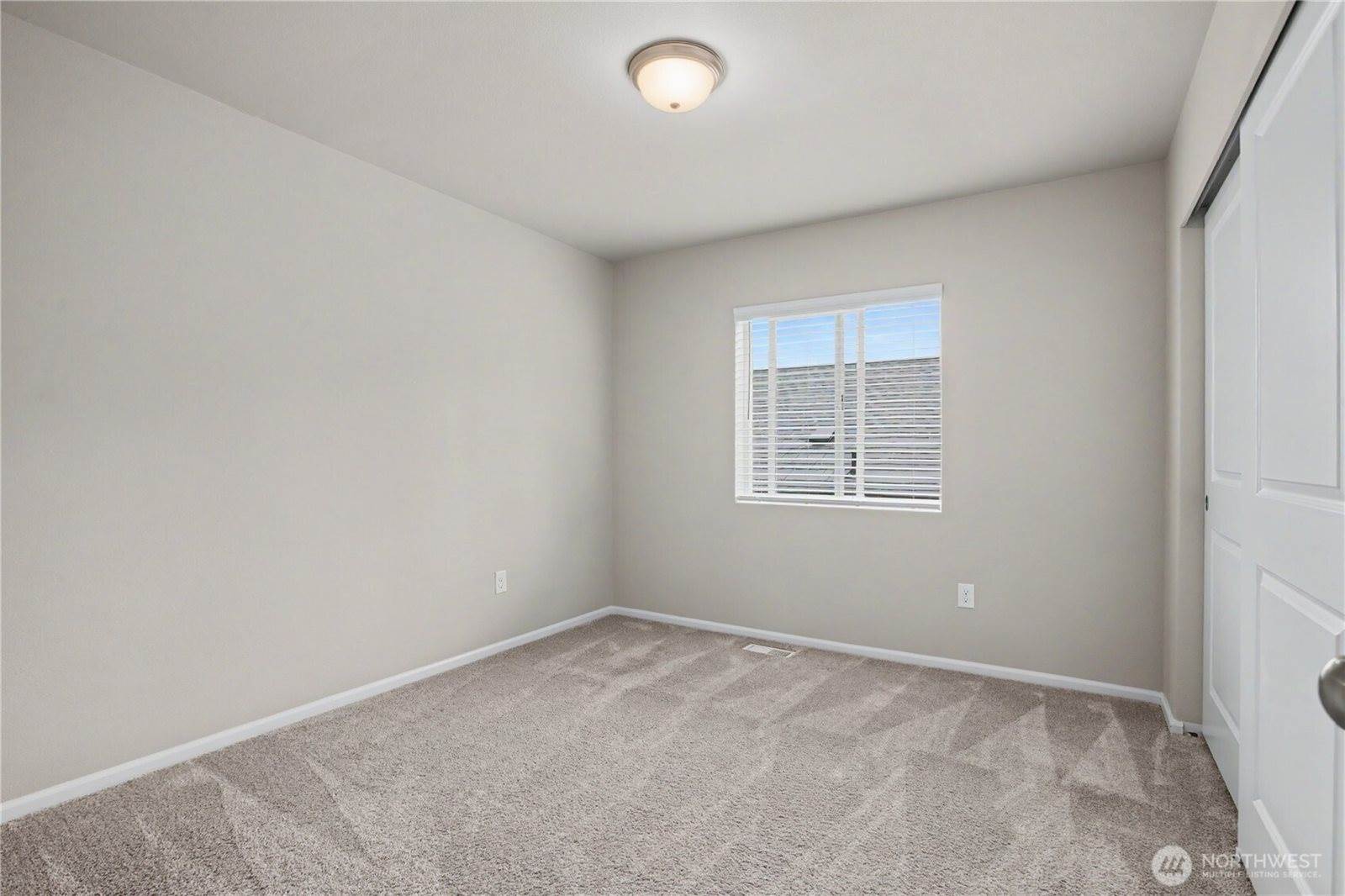 3340 Hoffman Hill Blvd, Dupont, WA 98327