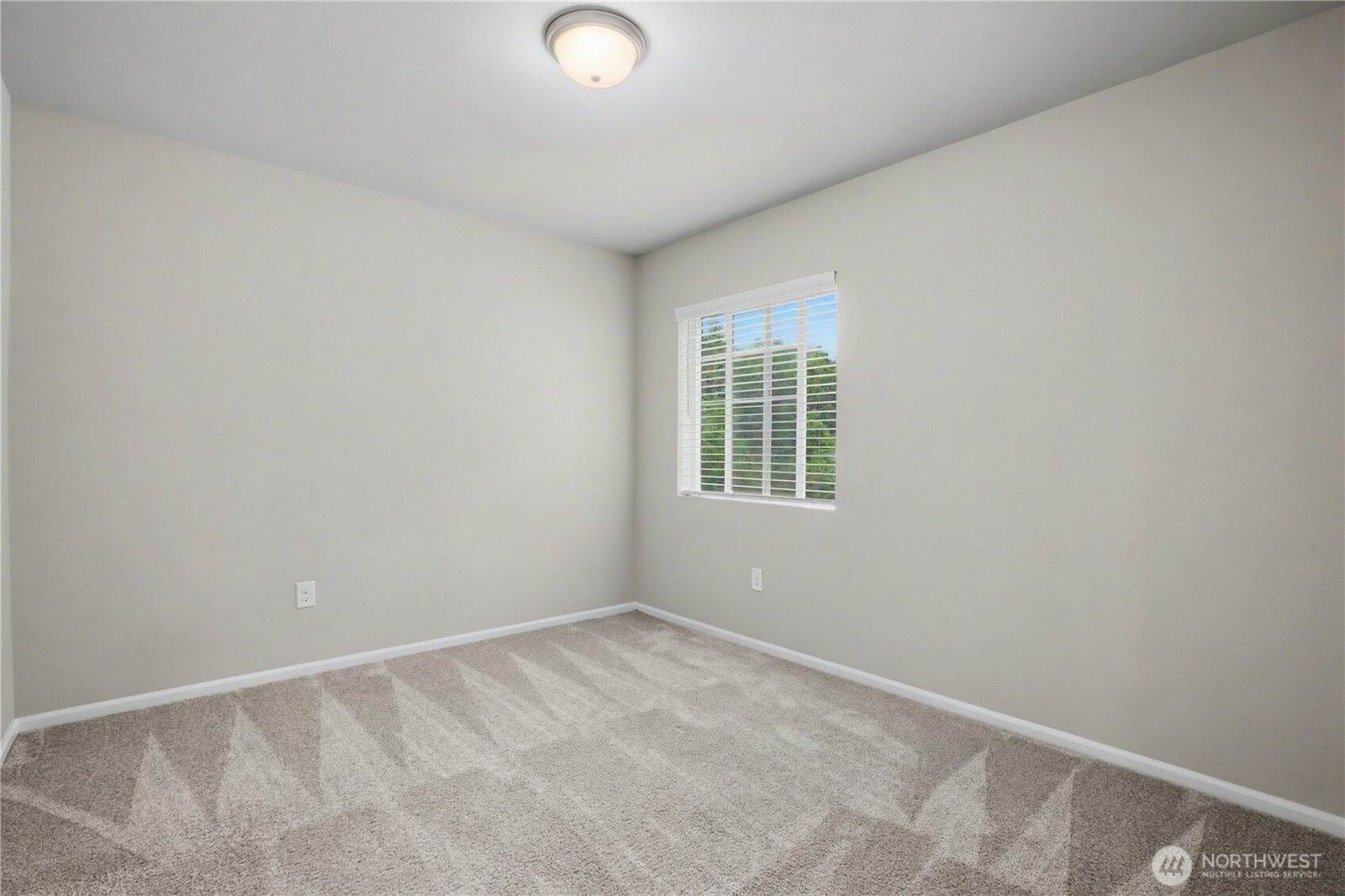 3340 Hoffman Hill Blvd, Dupont, WA 98327