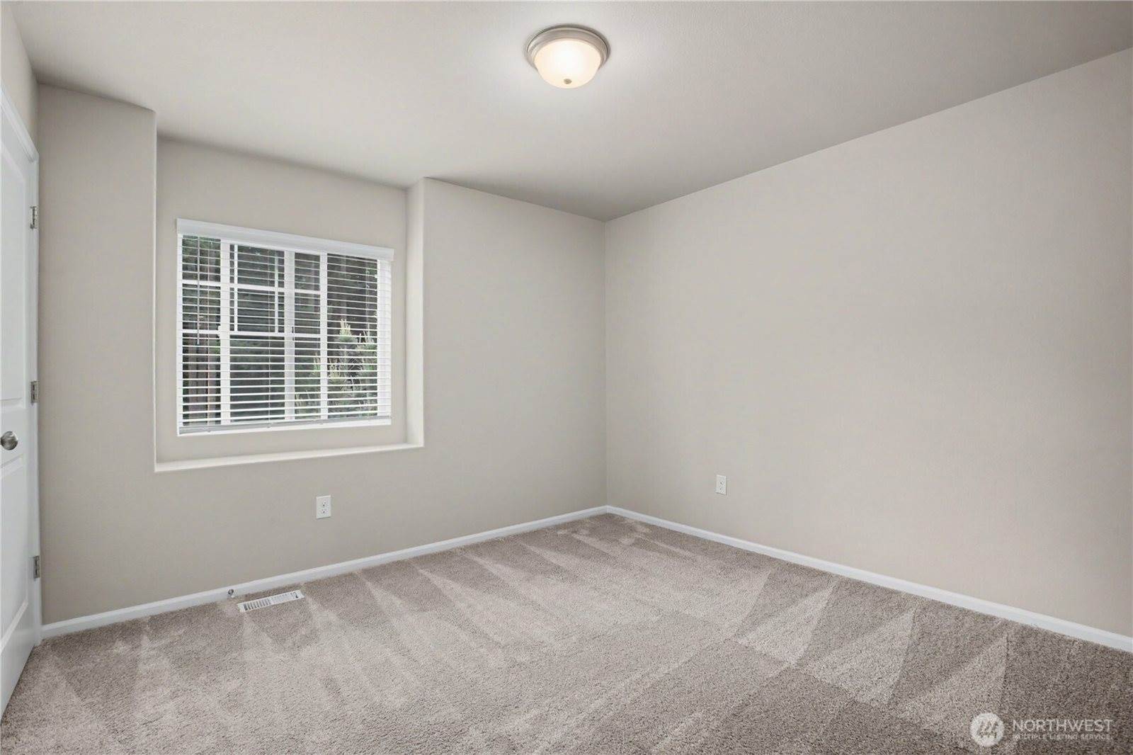 3340 Hoffman Hill Blvd, Dupont, WA 98327