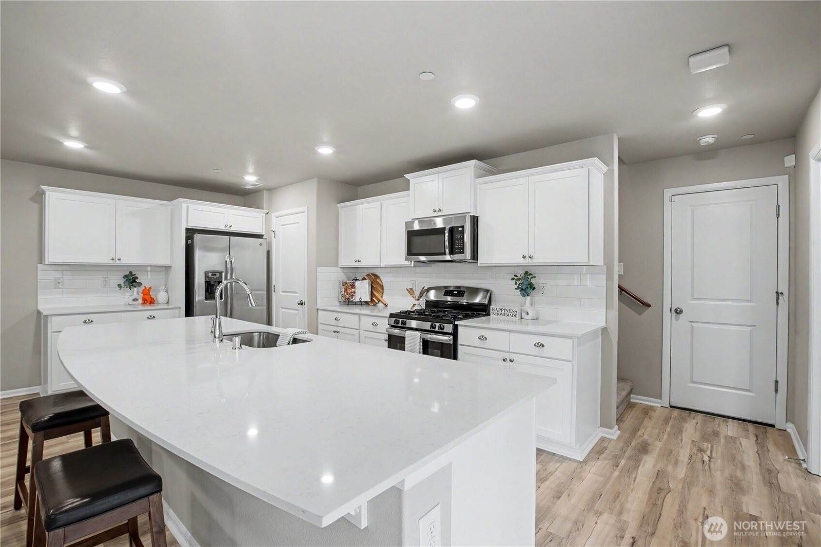 3340 Hoffman Hill Blvd, Dupont, WA 98327