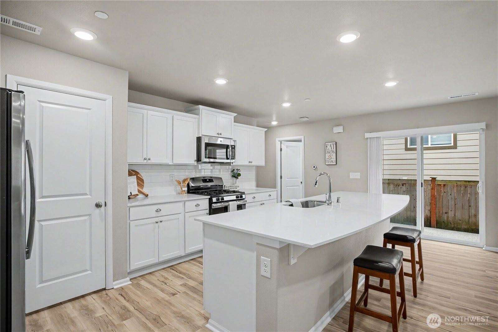 3340 Hoffman Hill Blvd, Dupont, WA 98327