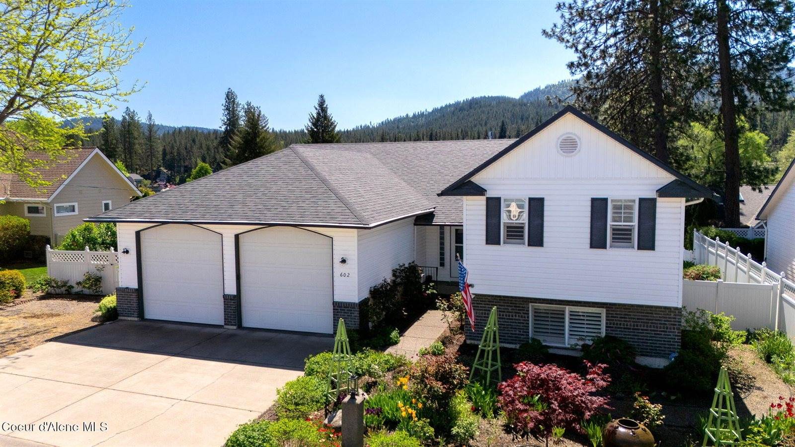 602 East Kokanee Dr, Post Falls, ID 83854