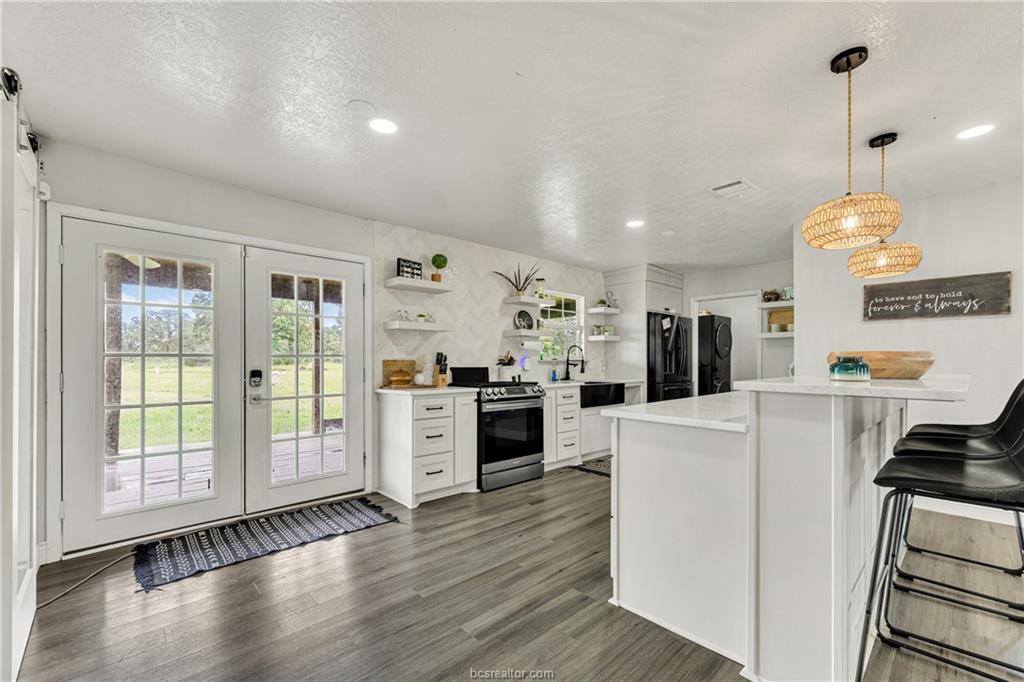 3508 Dick Barnes Loop, Bedias, TX 77831