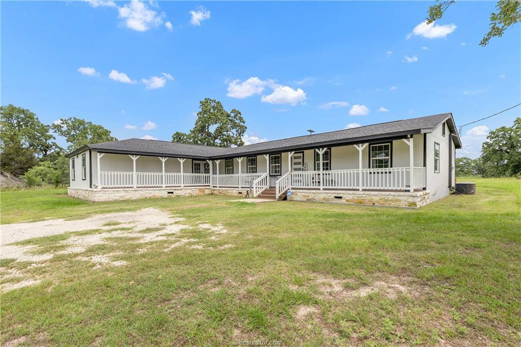 3508 Dick Barnes Loop, Bedias, TX 77831