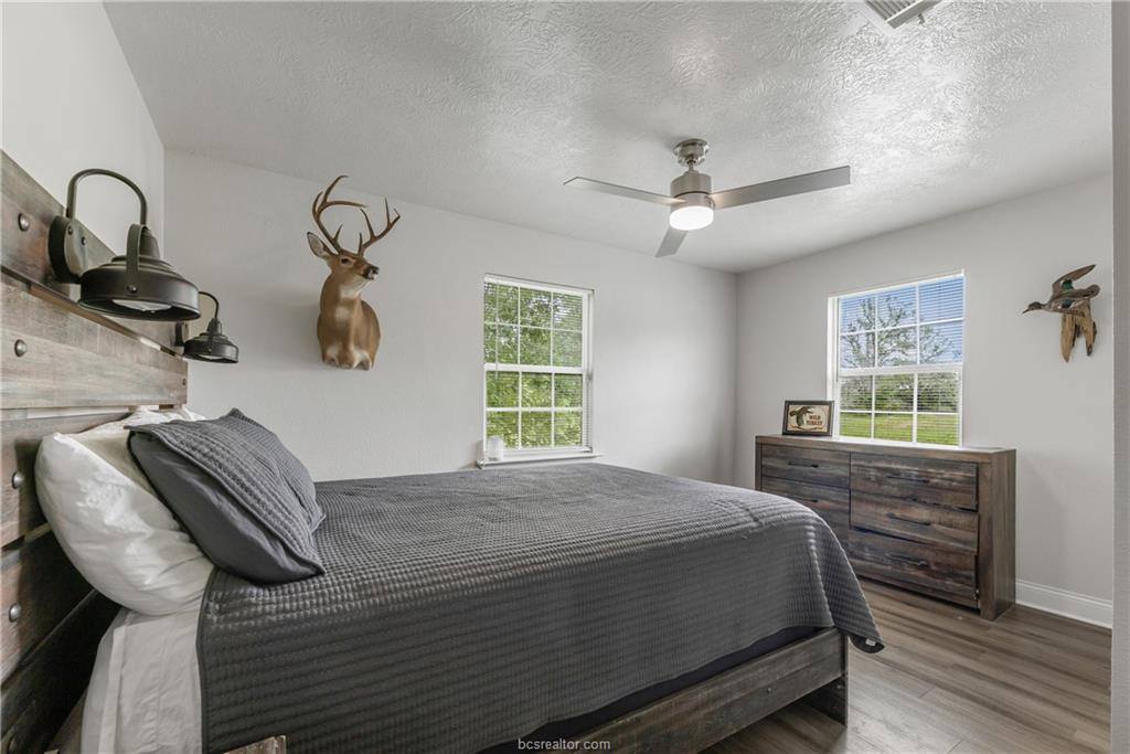3508 Dick Barnes Loop, Bedias, TX 77831