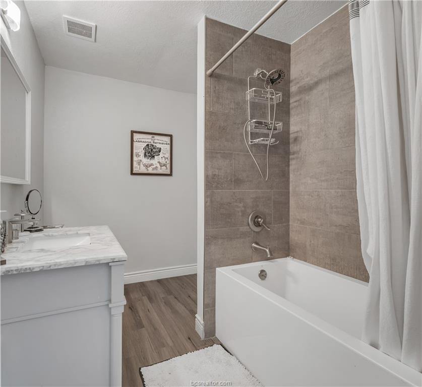 3508 Dick Barnes Loop, Bedias, TX 77831