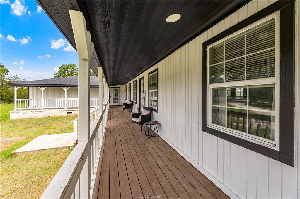3508 Dick Barnes Loop, Bedias, TX 77831